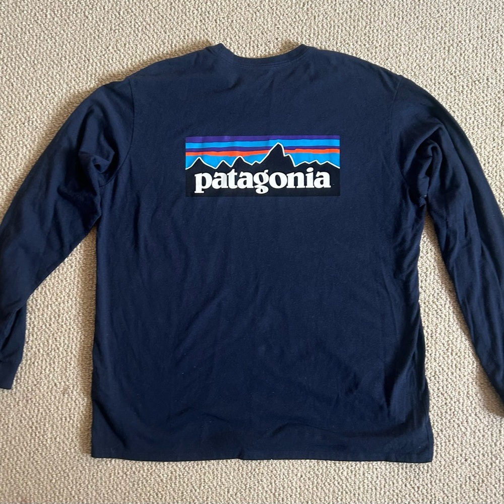 XL Like New Patagonia Dark Blue Long Sleeve with Logo on back